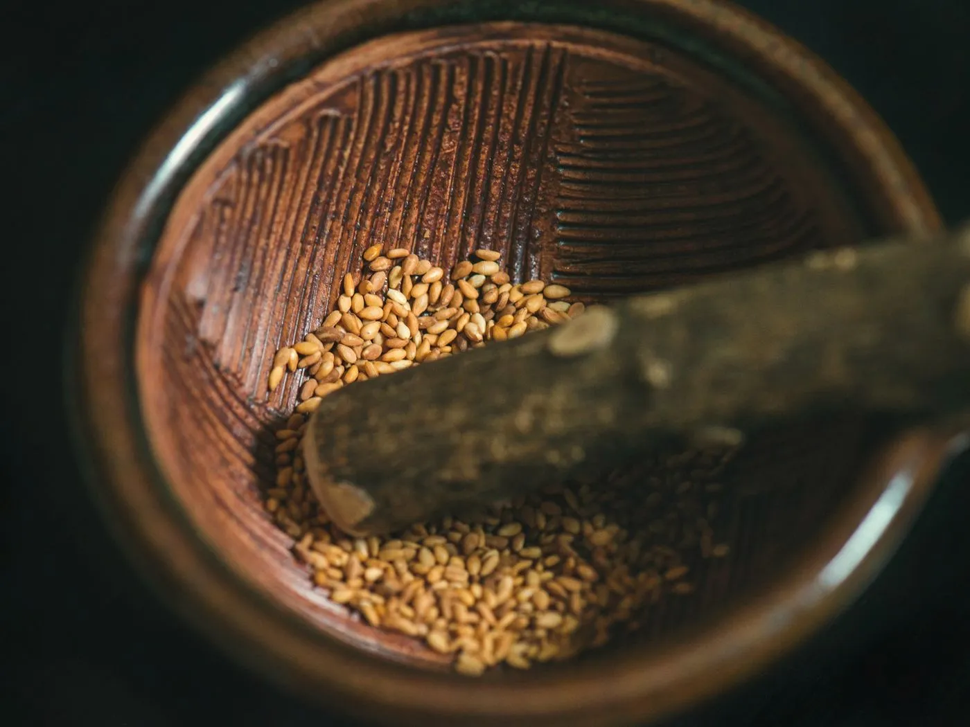 A circle of natural whole sesame seeds